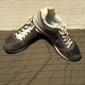 Athletic/Casual Sneakers